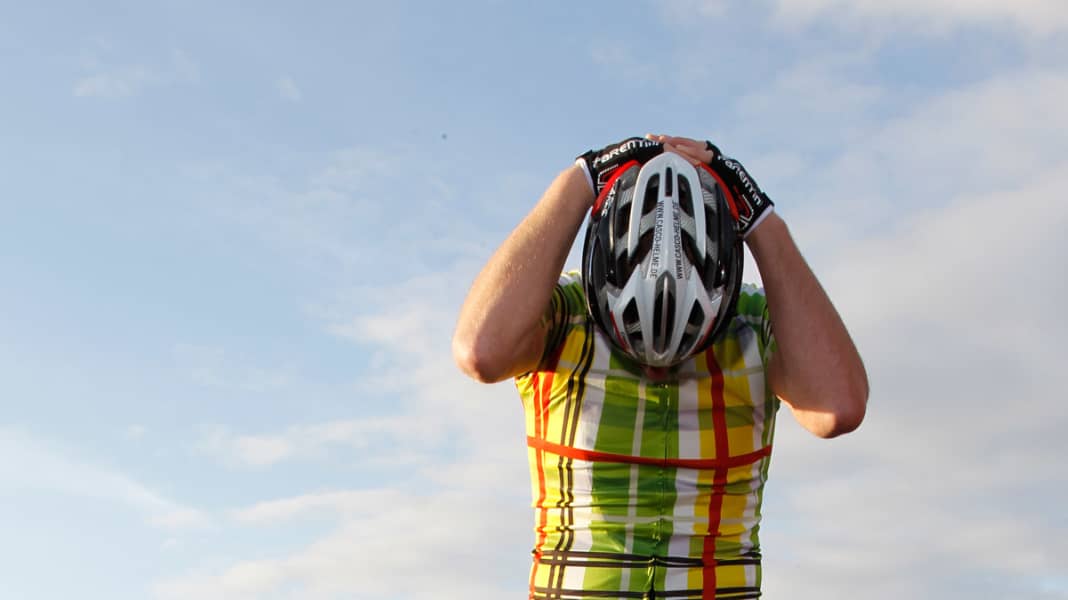 Vertèbres cervicales : opération après un accident de vélo de course - Est-il possible de faire du vélo de course avec des vertèbres cervicales raidies ?