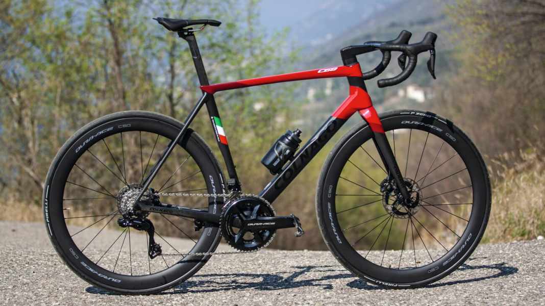 Le Colnago C68 testé par TOUR