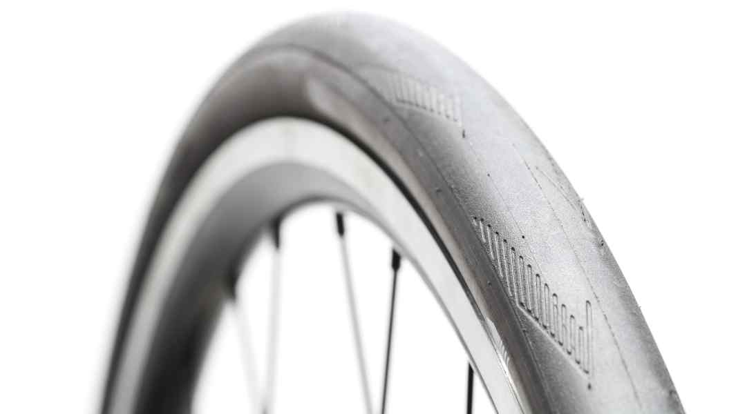 Road bike tyre test 2018 - The best tyres for road bikes: clincher and tubeless