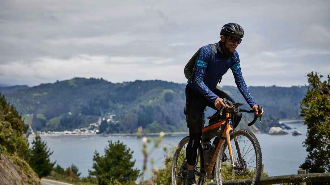 Racing bike hero: Fighting cancer