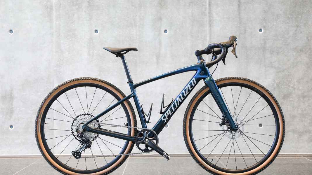 ​Specialized Diverge 4 Sport Carbon: Komfort trifft Abenteuerlust