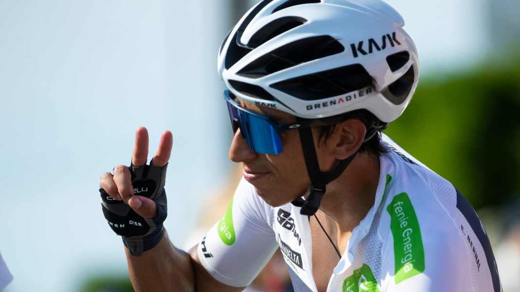 Cycling star - Bernal leaves hospital after crash