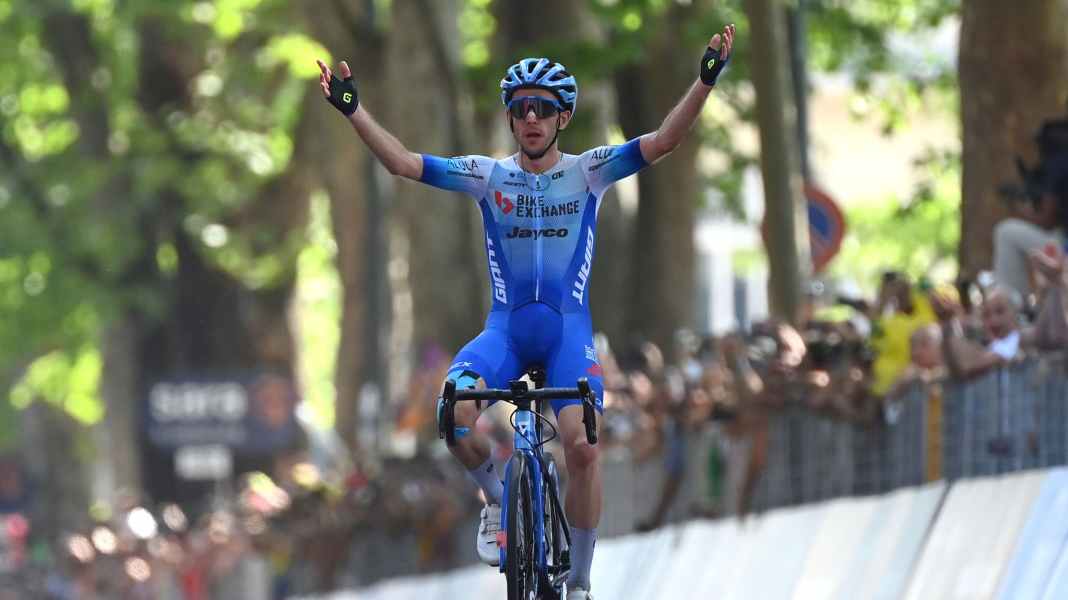 105ème Tour d'Italie - Yates remporte la victoire du jour du Giro à Turin - Carapaz prend la rose
