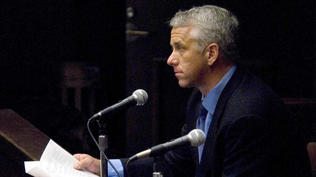 Tour de France winner Greg LeMond diagnosed with leukaemia 