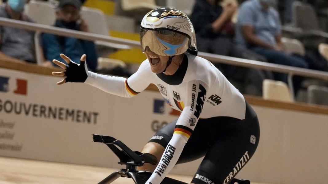 First track titles go to Heinrich and Brennauer