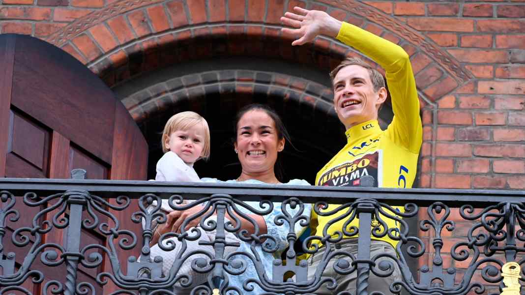 Tour winner Vingegaard receives a frenetic welcome in Denmark