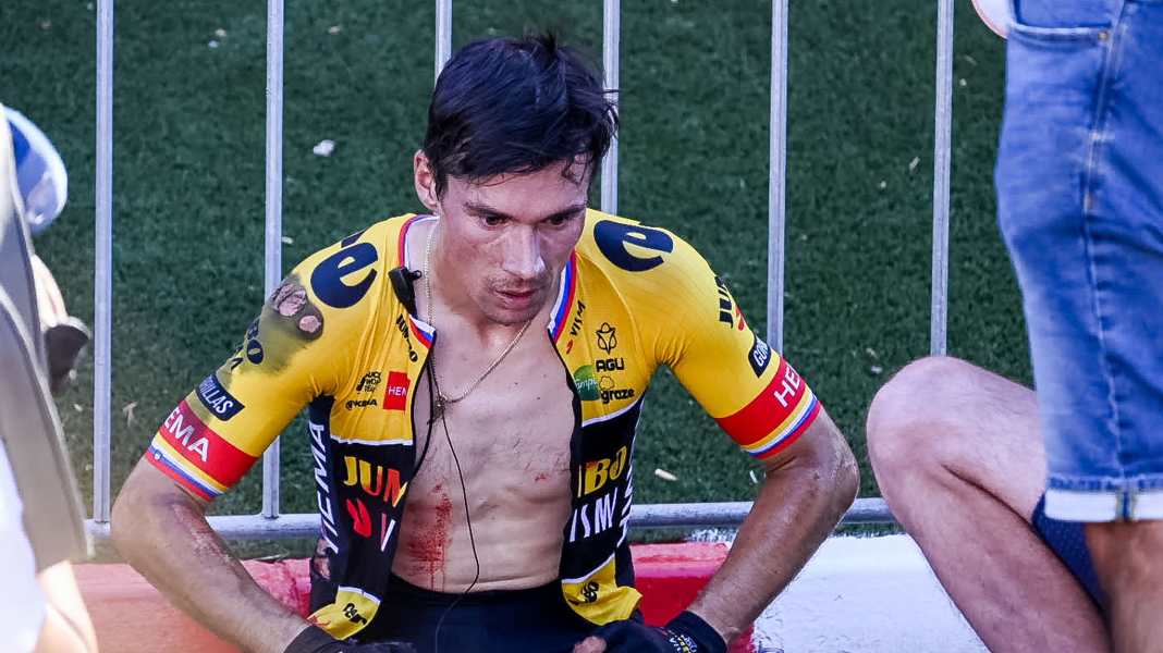 77th Tour of Spain - Ackermann second on 16th Vuelta stage - Roglic crashes