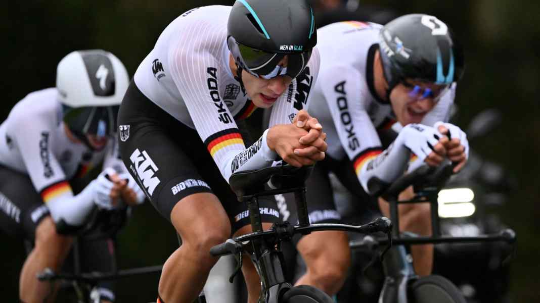 World Cycling Championships: Germany narrowly misses out on a medal in the mixed time trial - van Vleuten crashes heavily