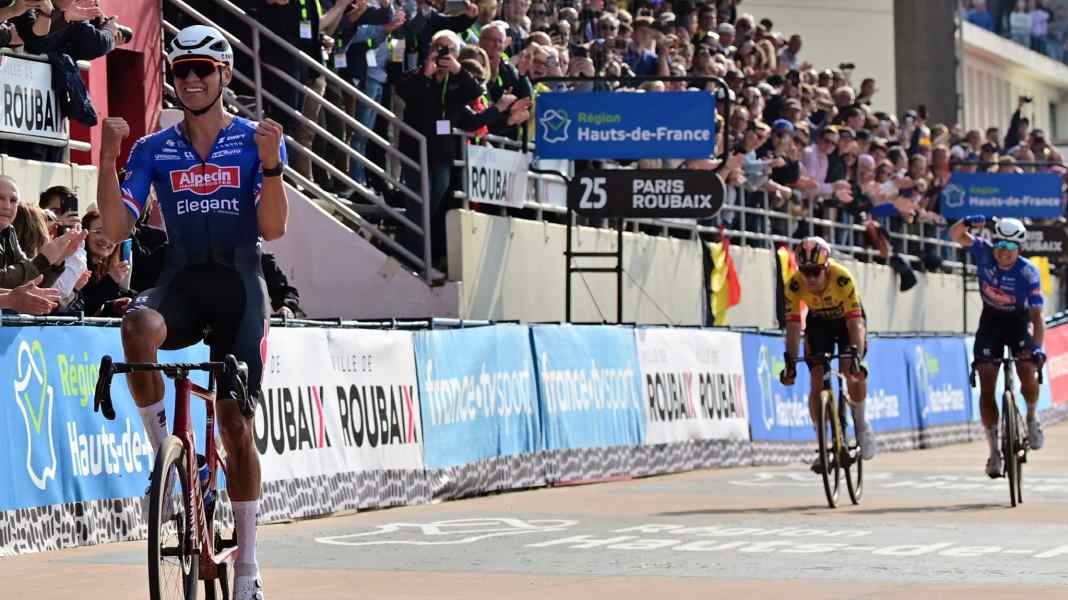 Paris-Roubaix : Van der Poel triomphe - Malchance pour Degenkolb