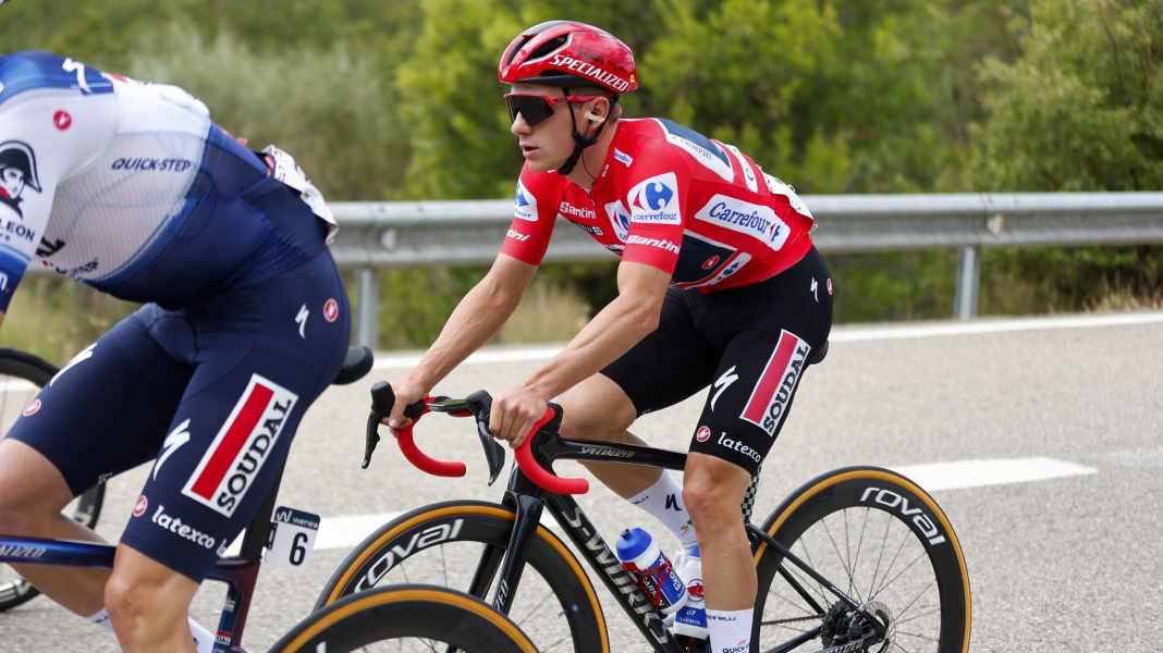 Vuelta: Groves wins first sprint finish - Evenepoel stays in front