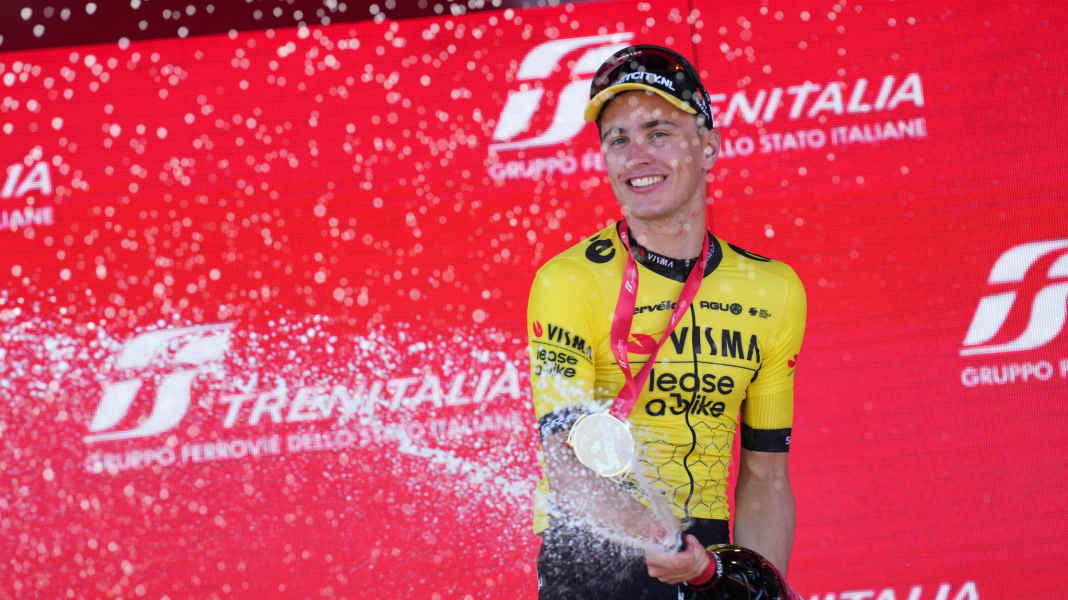 Massensprint in Neapel: Kooij gewinnt neunte Giro-Etappe