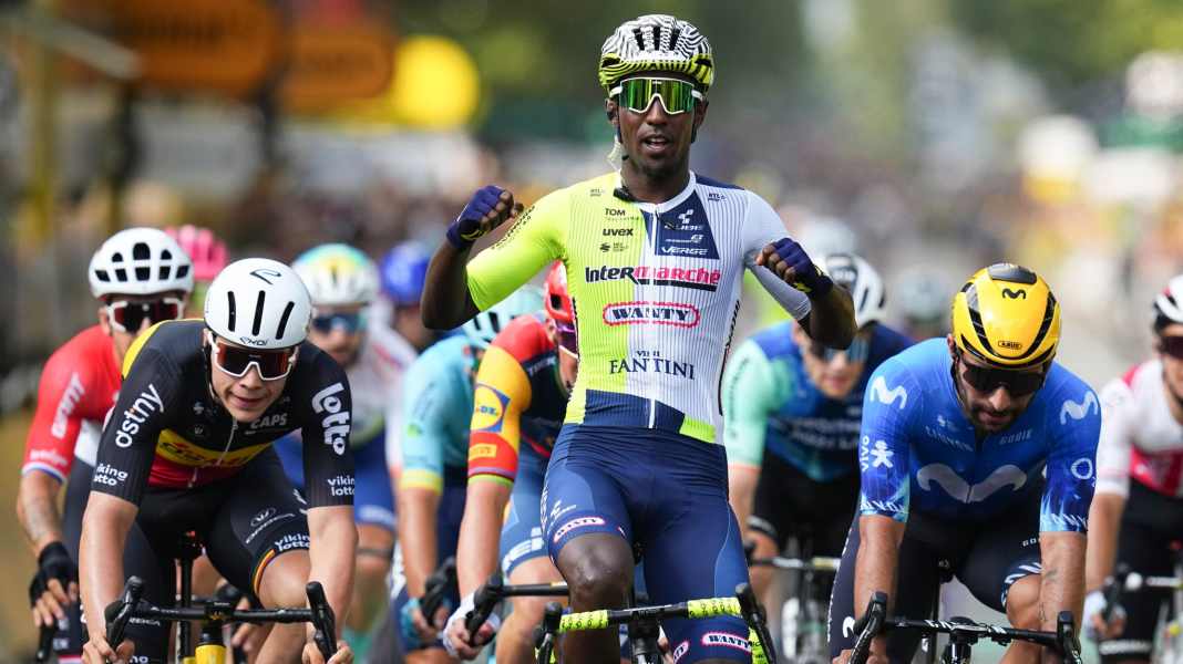 "Incredible": Eritrean Girmay wins third Tour stage