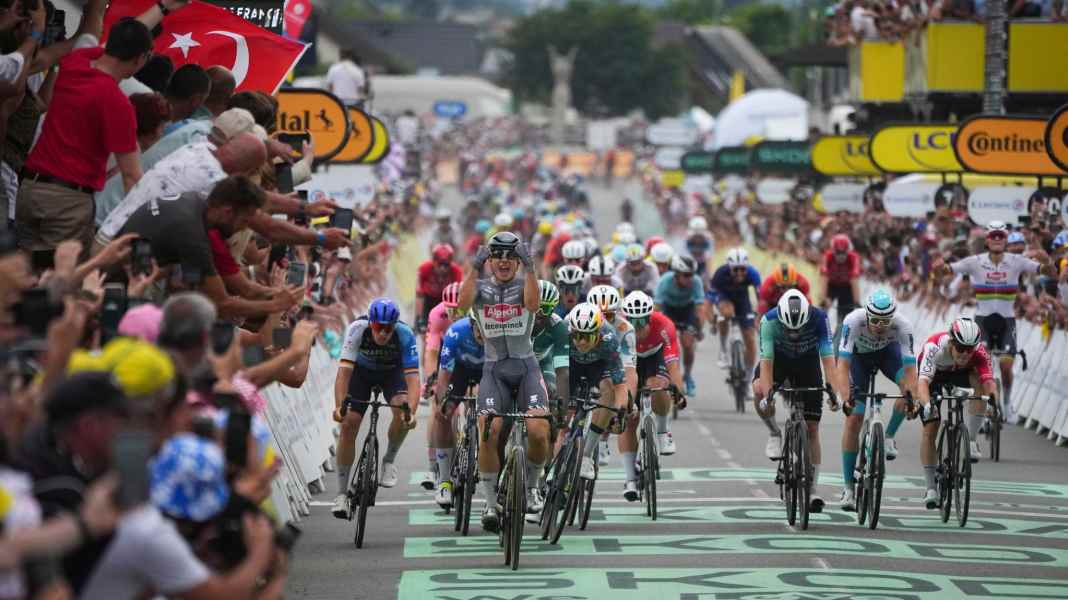 10. Etappe: Drei Deutsche in den Top 10 - Philipsen feiert siebten Etappensieg