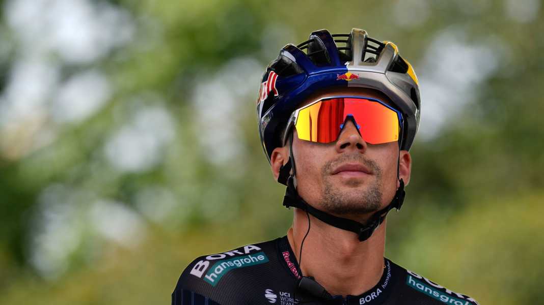 All-clear after Roglic's crash