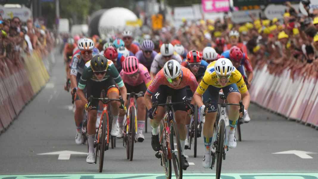 Women's Tour de France: Ascent with a dark side