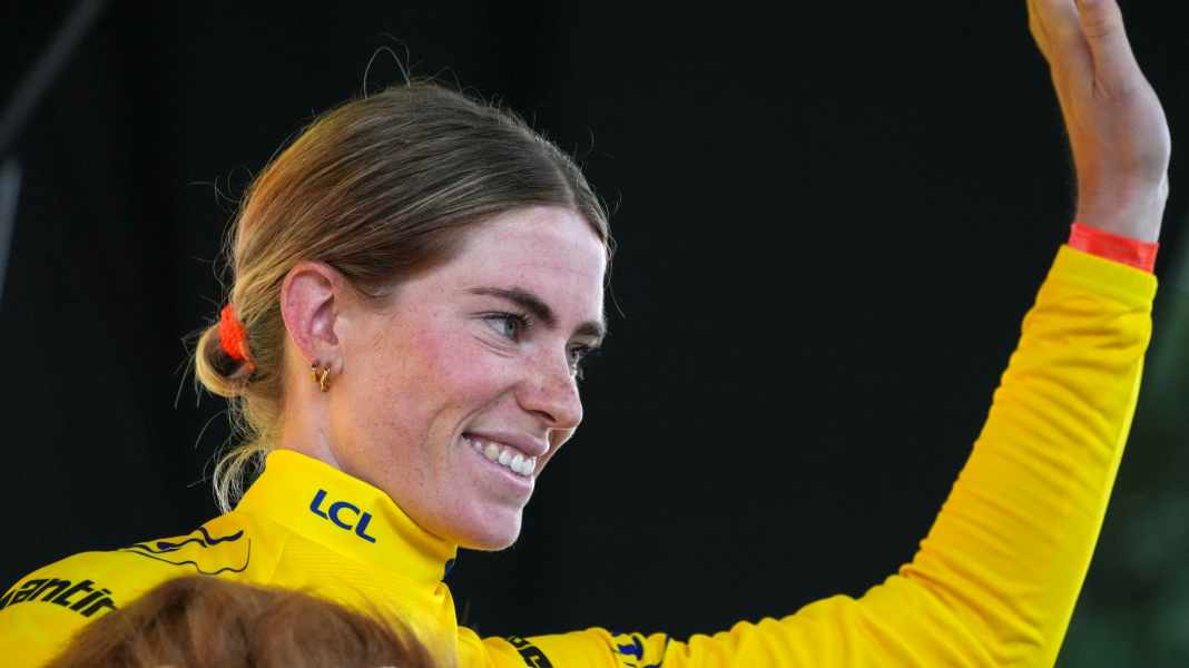 Tour de France féminin : Vollering reste en jaune