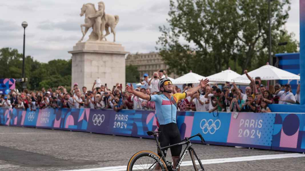 After a crash in training - "went well": cycling star Evenepoel reports back after surgery