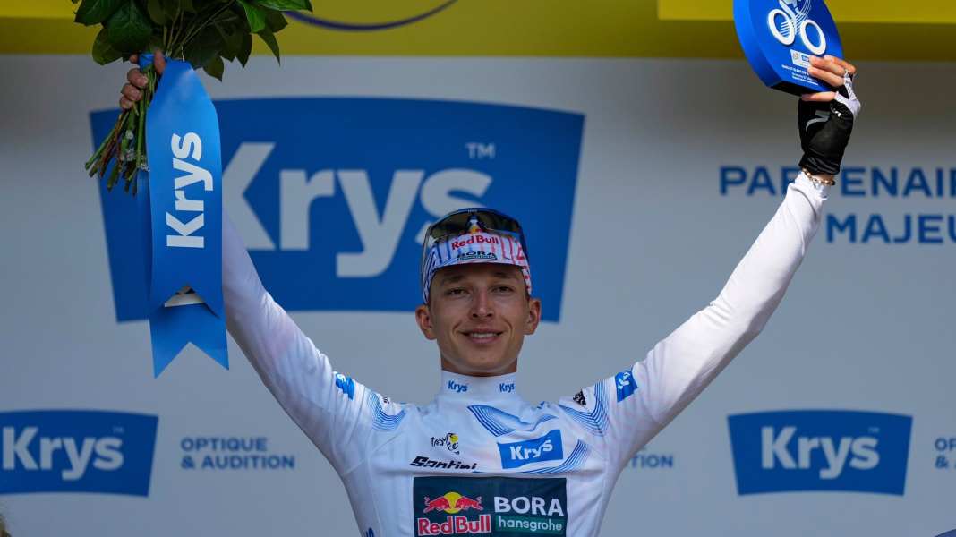 Tour de France - Lipowitz in third place towards the Alps after a scary moment
