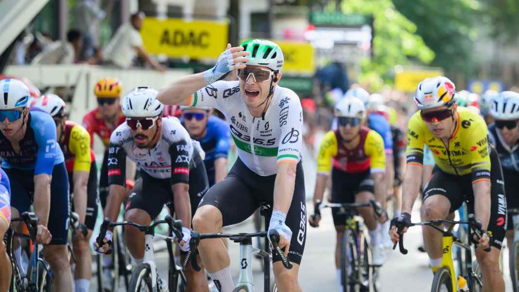 Townsend outdoes top riders and wins Hamburg Cyclassics