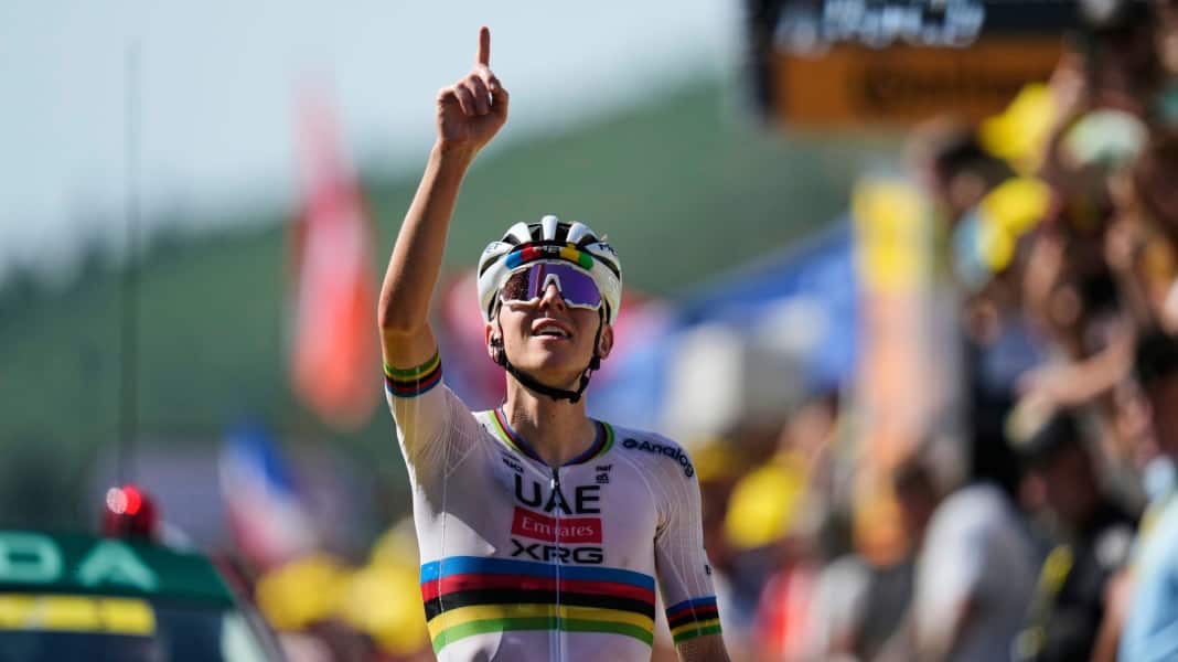 Le maillot de champion du monde pour remporter l'Euro : Pogacar dupe ses rivaux