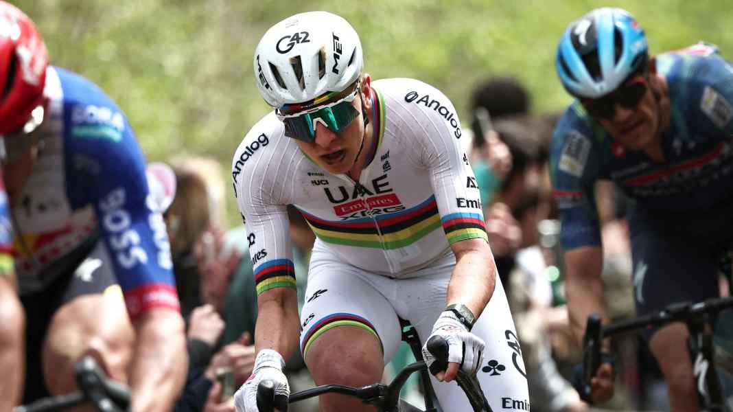 Van Aert gewinnt: Pogacar verpasst Sieg bei Paris-Roubaix