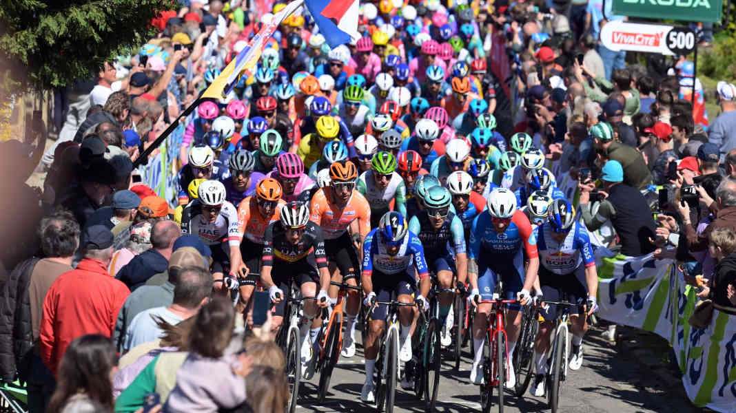 Super-talented Paul Seixas wins the Flèche Wallonne