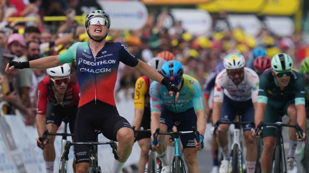 Tour debutant Kanter sprints to second place – Kooij wins