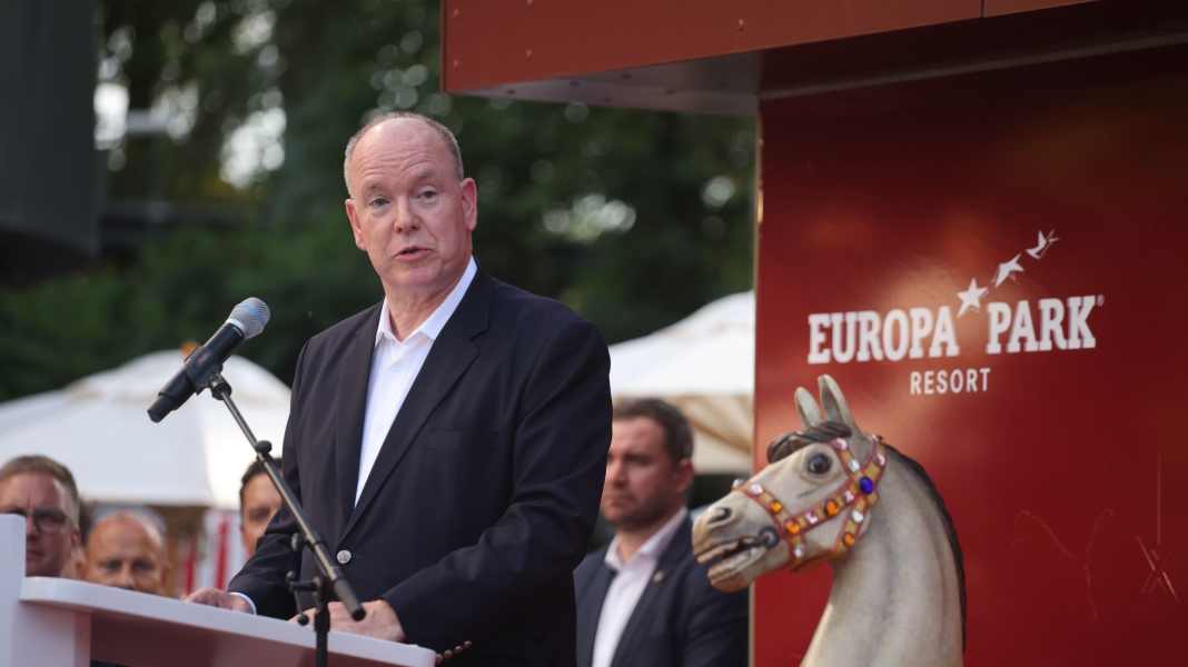 Gerüchte um Rad-Star - Pogacar bei Vuelta? Fürst Albert heizt Spekulationen an