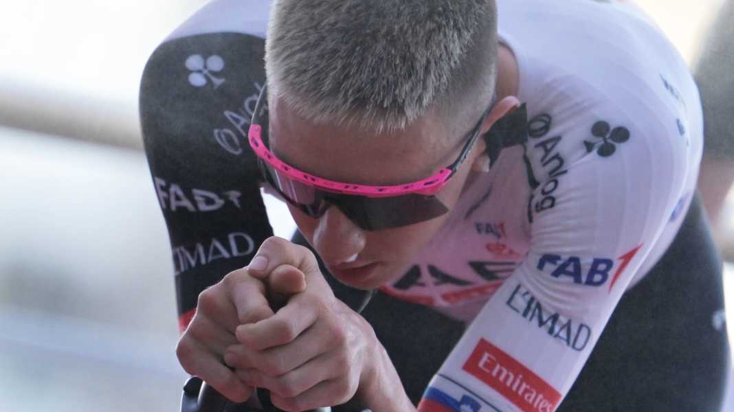 After Vuelta crash: Cycling star Pogacar suffers fractures