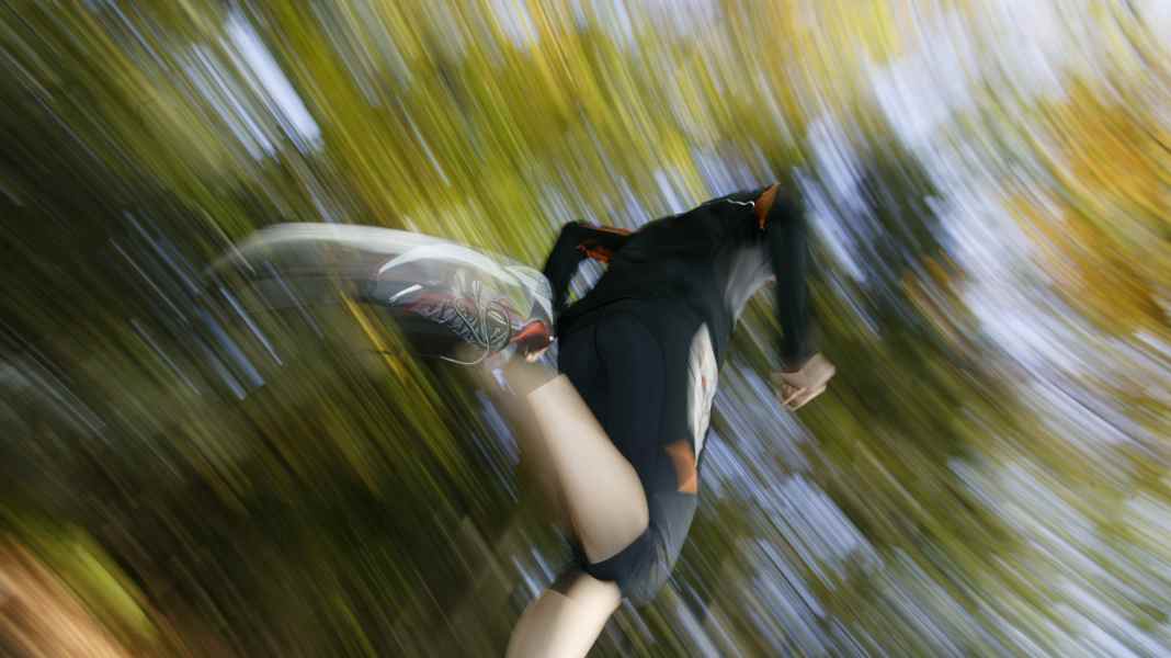 Balancing sport for racing cyclists