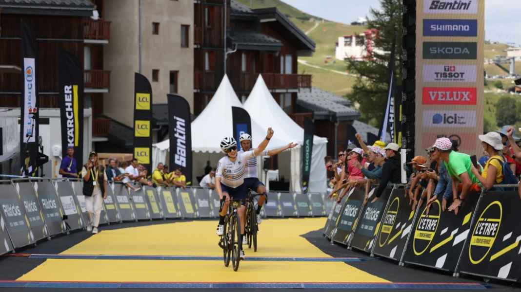 L'Étape du Tour de France 2025: 16,000 cyclists conquer La Plagne