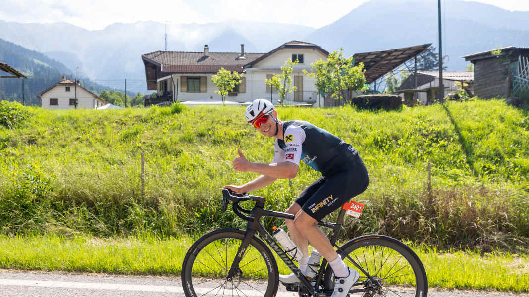 SuperGiroDolomiti : l'ancien lugeur Brugger s'impose – un jeune de 15 ans fait sensation à Lienz
