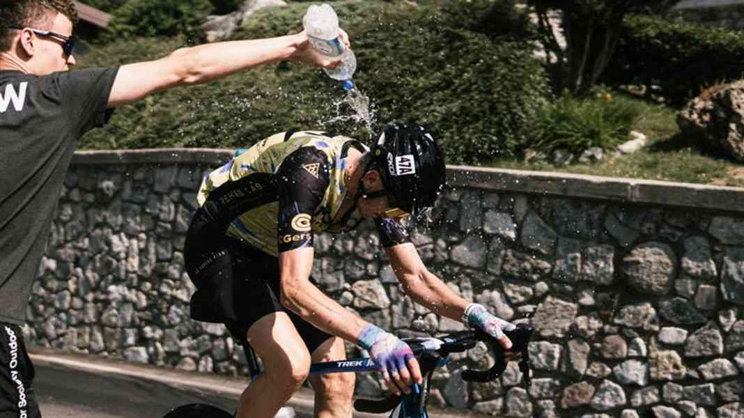Cycling in extreme heat: expert explains