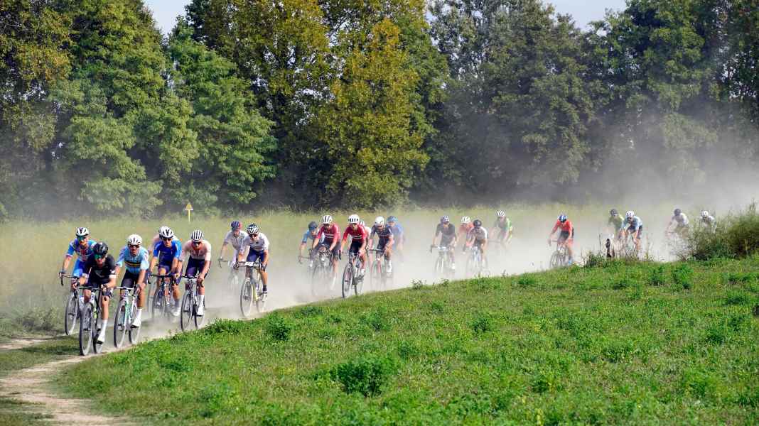 Vorschau Gravel-WM 2025: Pidcock, Vos & die Stars im Staub rund um Maastricht
