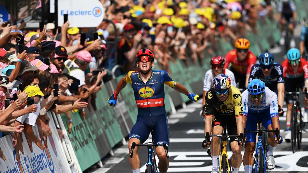 Comments on stage 8: Stage winner Pedersen: "Only wish Cavendish the best"