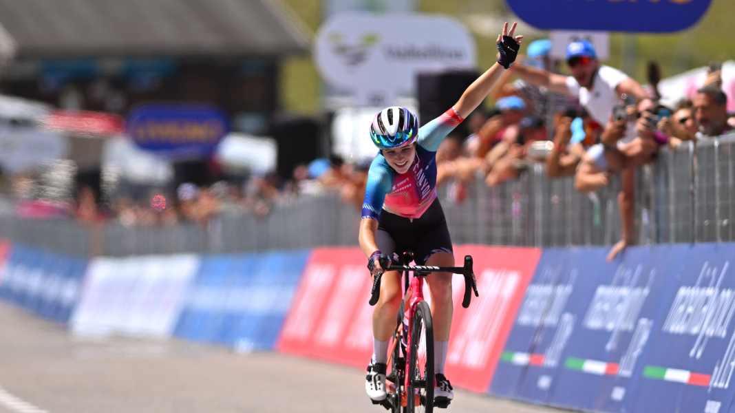 Giro d'Italia Women 2024 : Bradbury remporte l'étape du blockhaus, Longo Borghini reste en tête du classement général