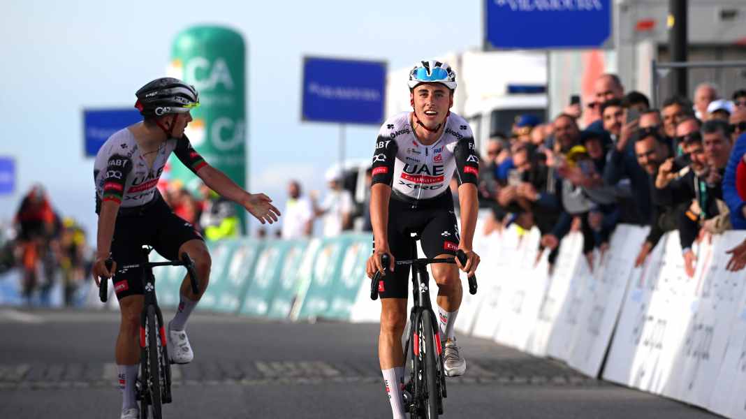 Tour de l'Algarve : Vingegaard et Roglič battus lors du spectacle des EAU