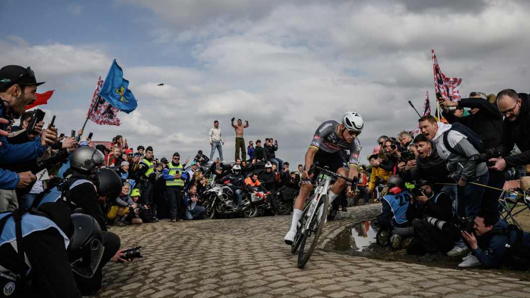 Une histoire sombre : c'est pourquoi Paris-Roubaix s'appelle aussi l'enfer du Nord