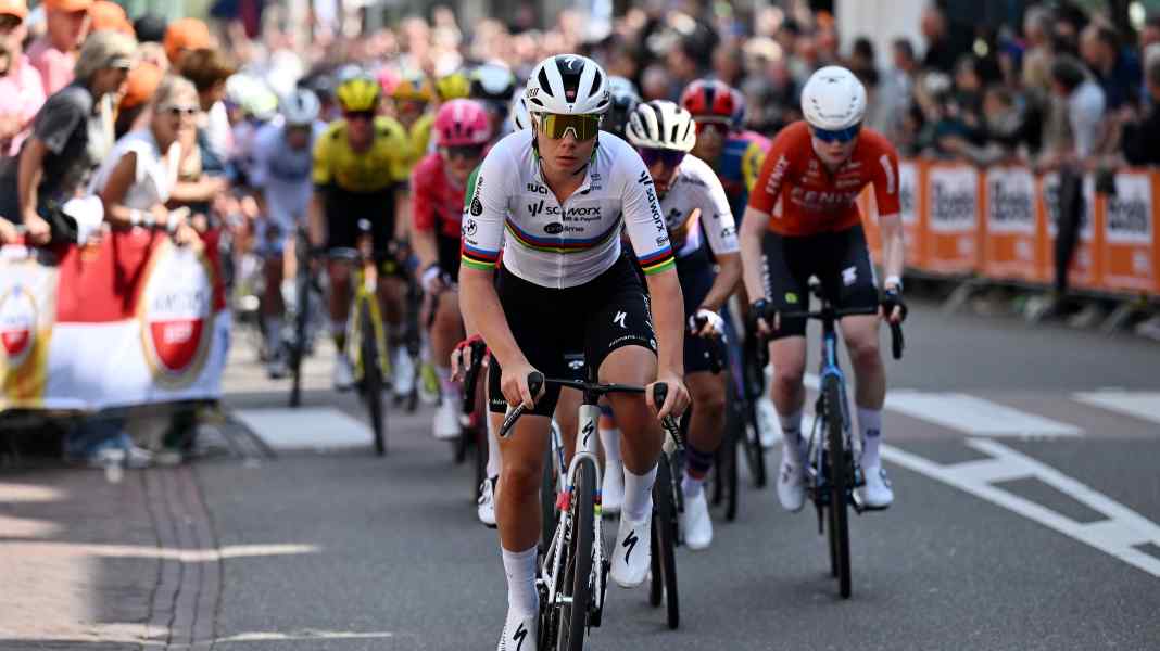 The TOUR Tech briefing on stage 1 of the Tour de France Femmes 2025