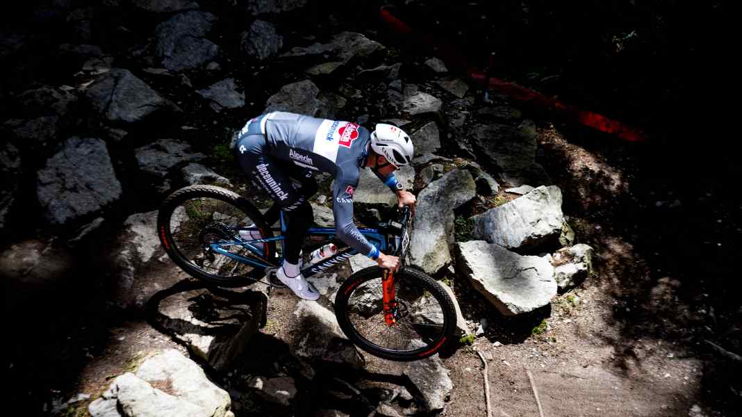 Van der Poels Mountainbike-Comeback endet mit Sturz in Nove Mesto