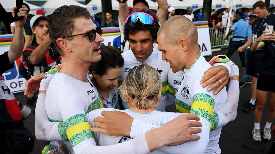 2025 World Cycling Championships: Australia defends mixed relay title after thriller in the women's relay