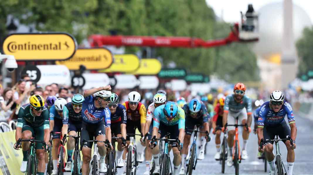 Tour de France - 21. Etappe: Wahnsinns-Finale in Paris: Van der Poel und Philipsen feiern Doppelsieg