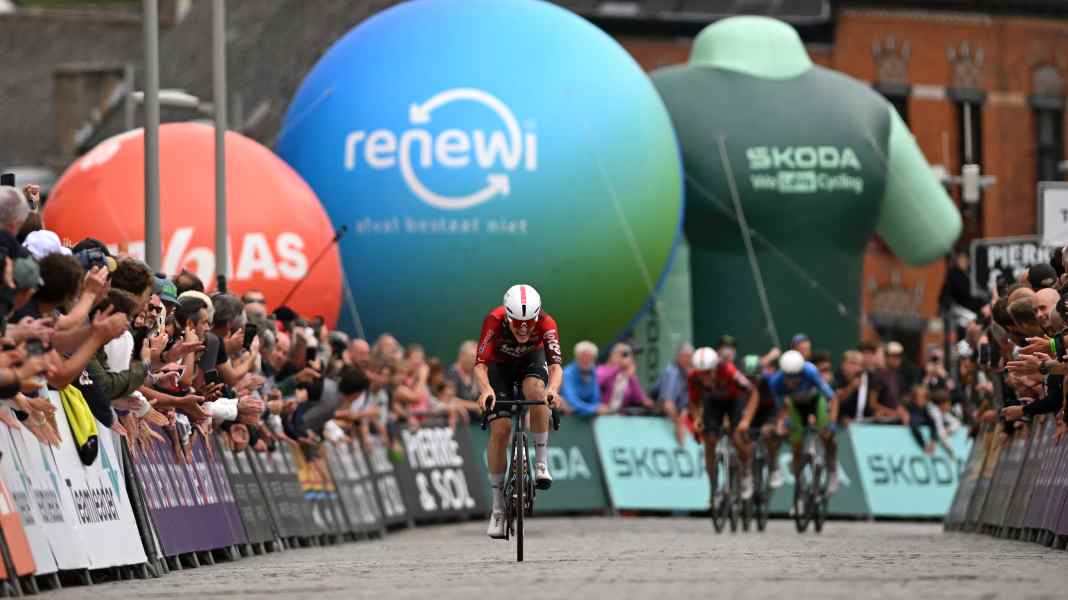 Renewi Tour - 3. Etappe: Muur-Experte Berckmoes gewinnt Königsetappe an der Mauer von Geraardsbergen