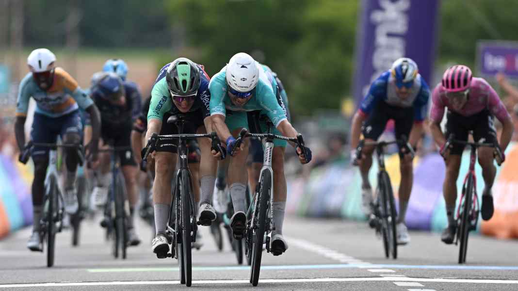Renewi Tour - 4. Etappe: Philipsen holt im Foto-Finish zweiten Etappensieg