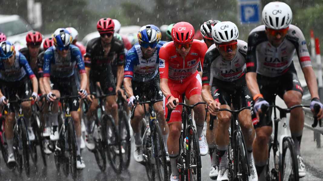 2026 Vuelta a España – Stage 3: Race abandoned following a severe hailstorm