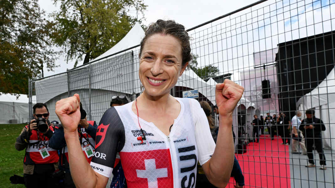 WM 2026 - Einzelzeitfahren Frauen: Reusser feiert am Geburtstag die Titelverteidigung, Bronze für Koch