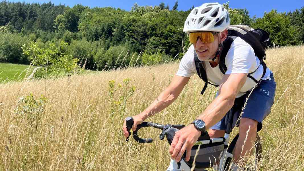 Gravel bike pedals: Flat pedals on a gravel bike are not a no-go