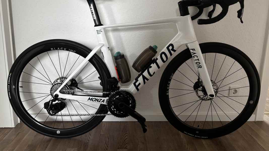 Factor Monza im Dauertest: Die ersten Ausfahrten mit dem Aero-Rennrad