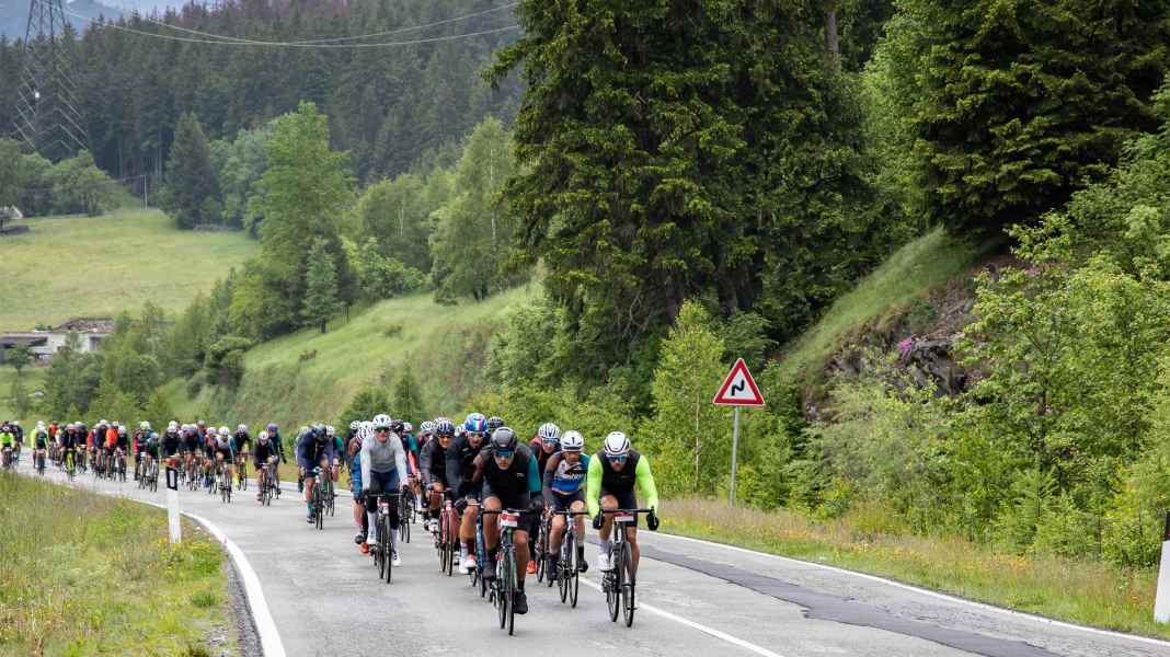 La Stelvio Santini 2025 : l'événement célèbre les 200 ans du Stelvio