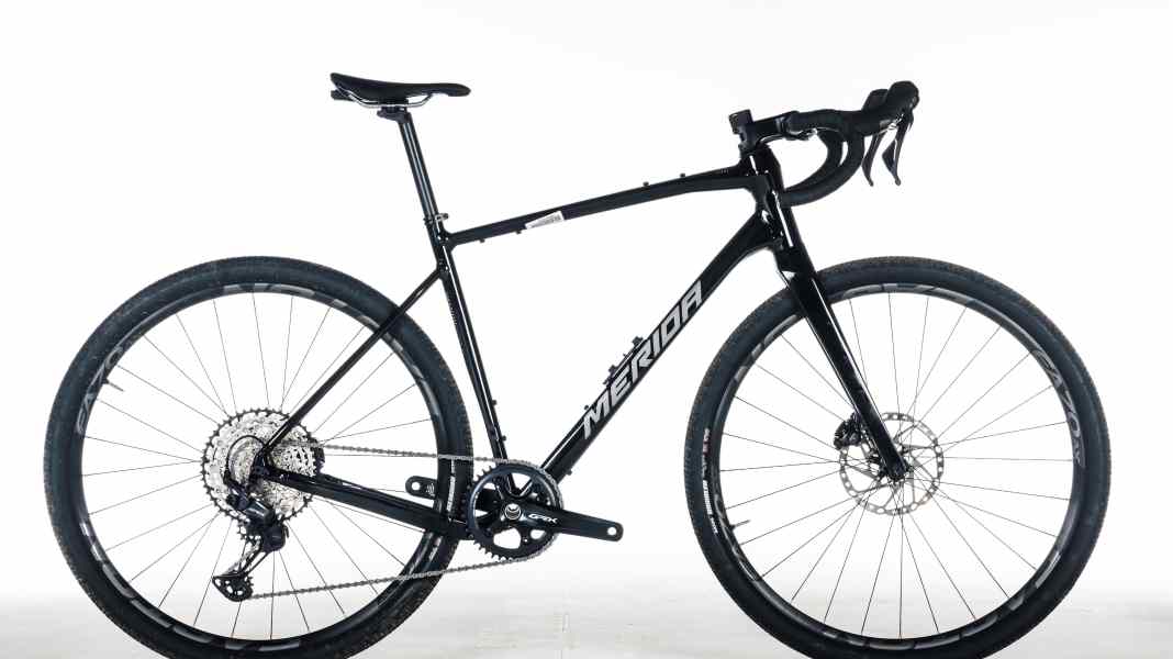 Merida Silex 700: Gravel-Experte in grobem Terrain im Test